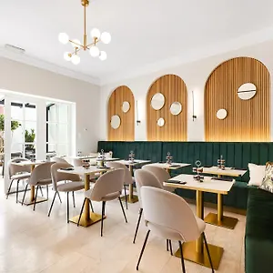 3* Hotel Bloom