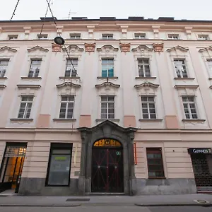  Apartament Barbo Palace And